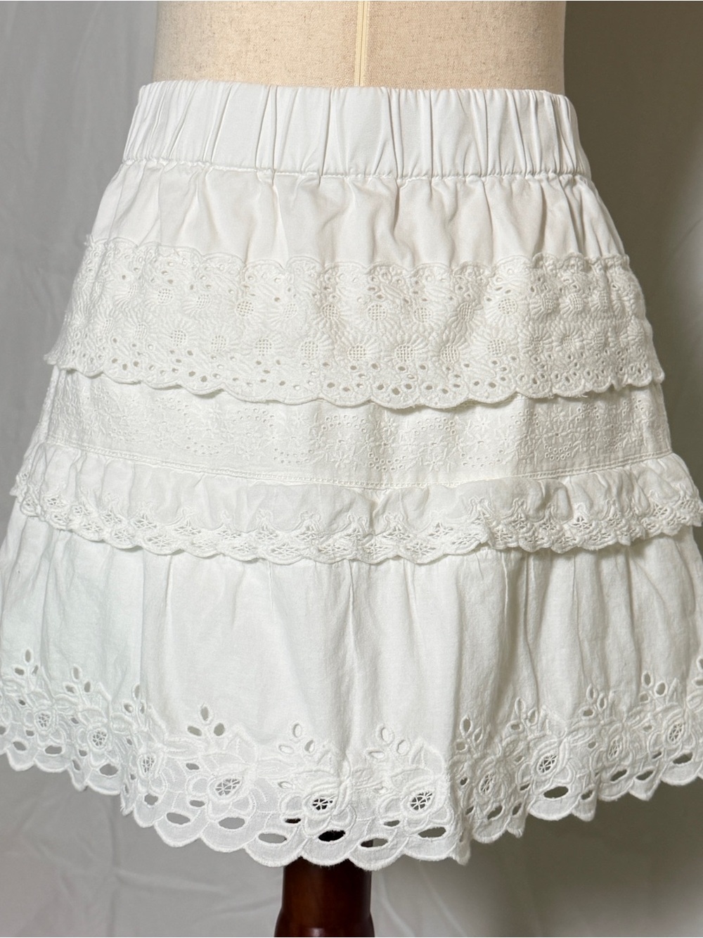 J. Crew White Tiered Eyelet Mini Skirt‎ summer feminine flirty